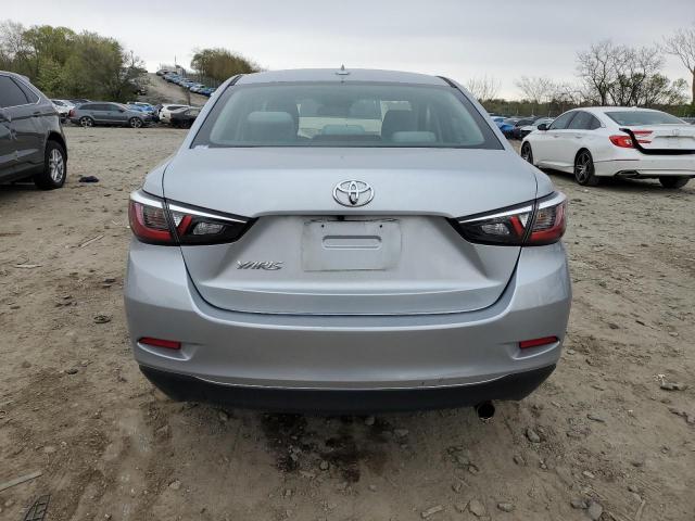  TOYOTA YARIS 2020 Srebrny