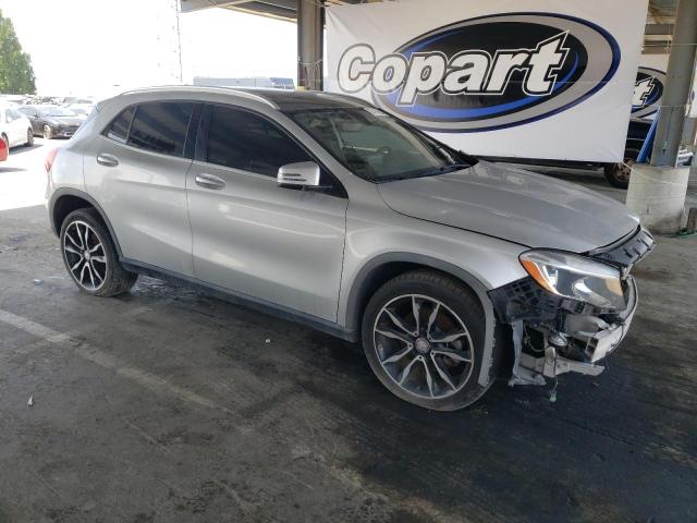  MERCEDES-BENZ GLA-CLASS 2017 Сріблястий