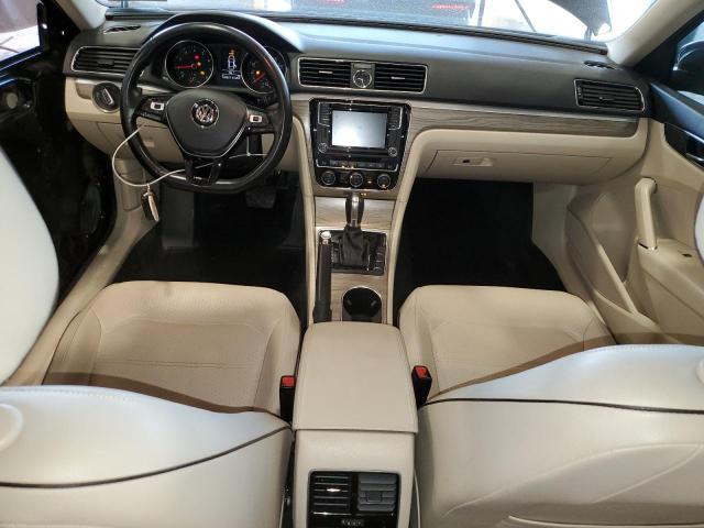  VOLKSWAGEN PASSAT 2017 Черный