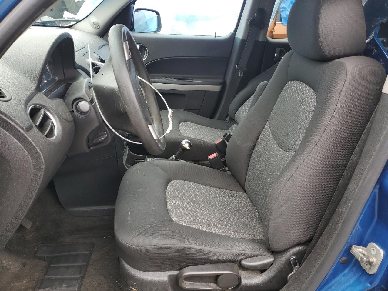 2010 Chevrolet HHR - Image 7