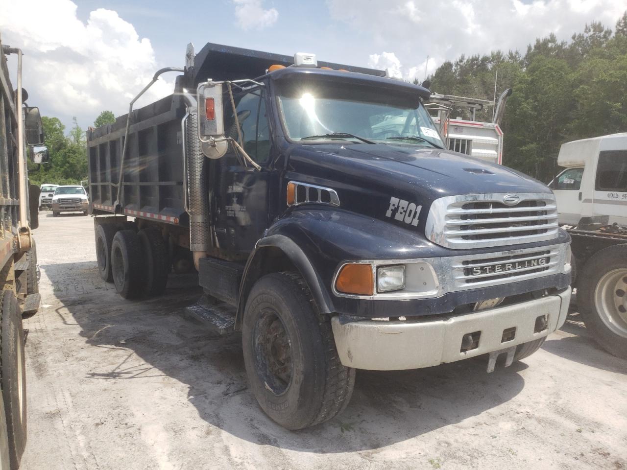 Savannah, GA에서 판매 중인 2004 Sterling Truck Acterra - Minor Dent/Scratches