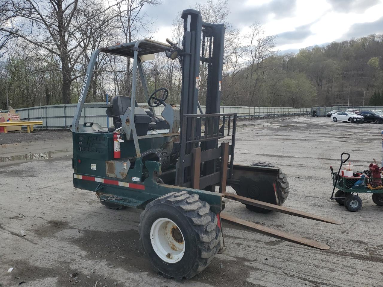2006 Moffett Forklift იყიდება Ellwood City-ში, PA - Minor Dent/Scratches
