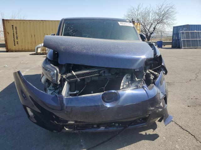 Parquets TOYOTA SCION 2013 Granatowy