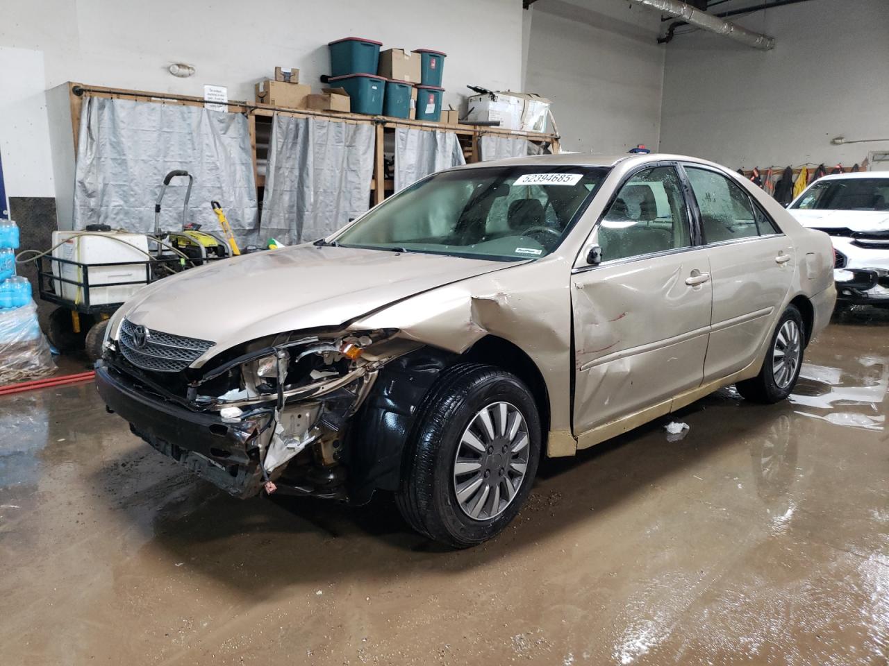 2003 Toyota Camry Le for Sale in Elgin, IL - Front End