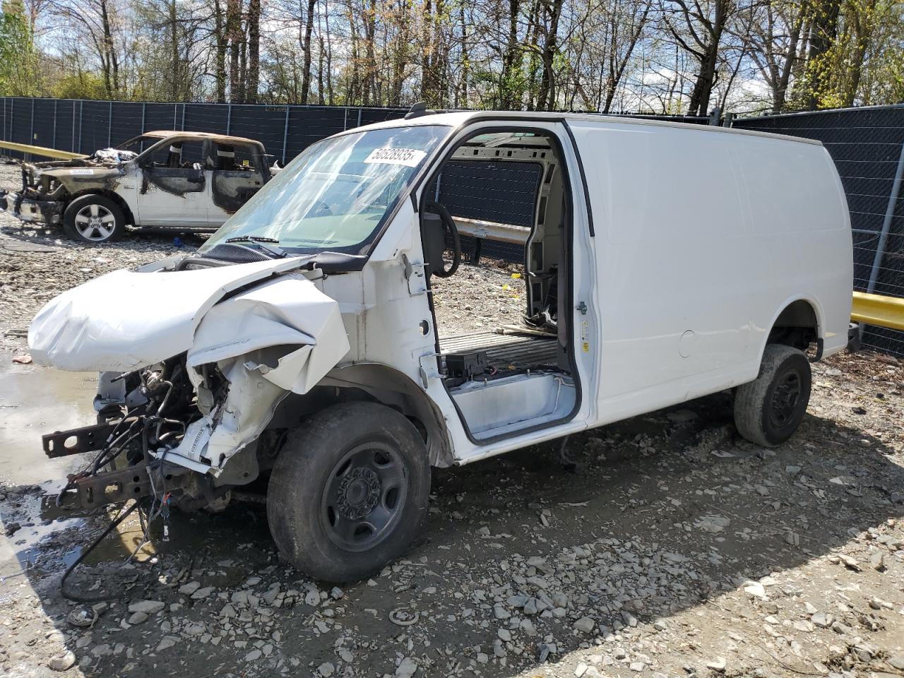 2018 Chevrolet Express G2500 for Sale in Waldorf, MD - Stripped