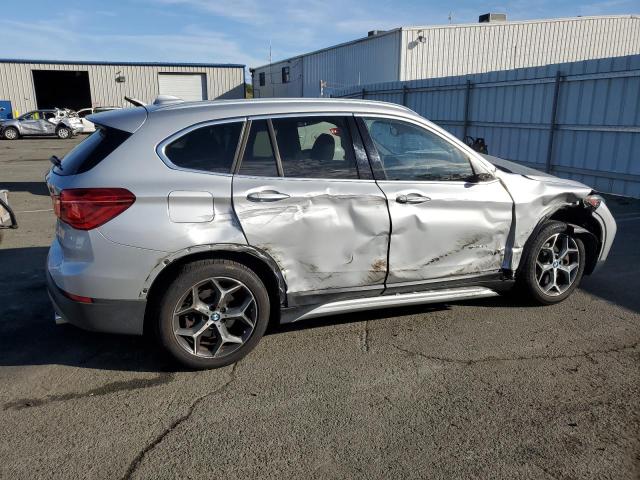  BMW X1 2018 Серебристый