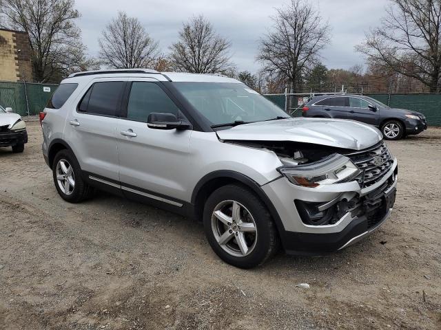  FORD EXPLORER 2016 Srebrny