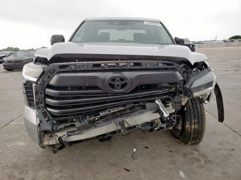 TOYOTA TUNDRA 2023 Srebrny