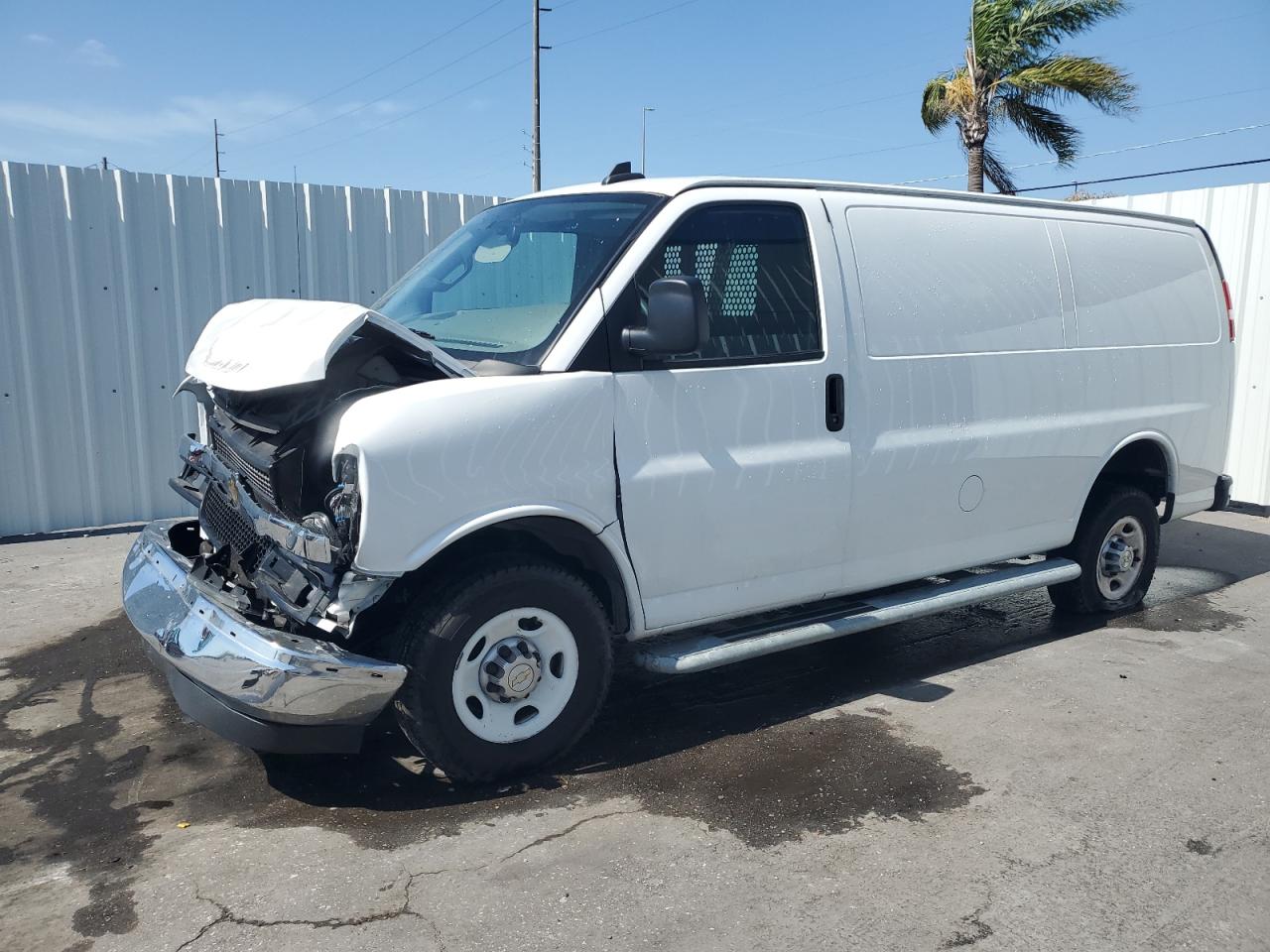 2023 Chevrolet Express G2500 for Sale in Riverview, FL - Front End
