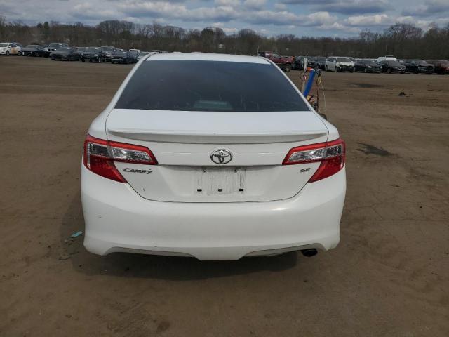 Sedans TOYOTA CAMRY 2012 White