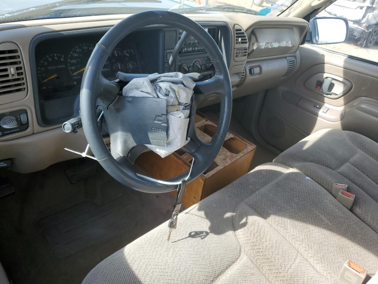 1997 Chevrolet Gmt-400 C1500 VIN: 1GCEC14W0VZ148332 Lot: 54401915