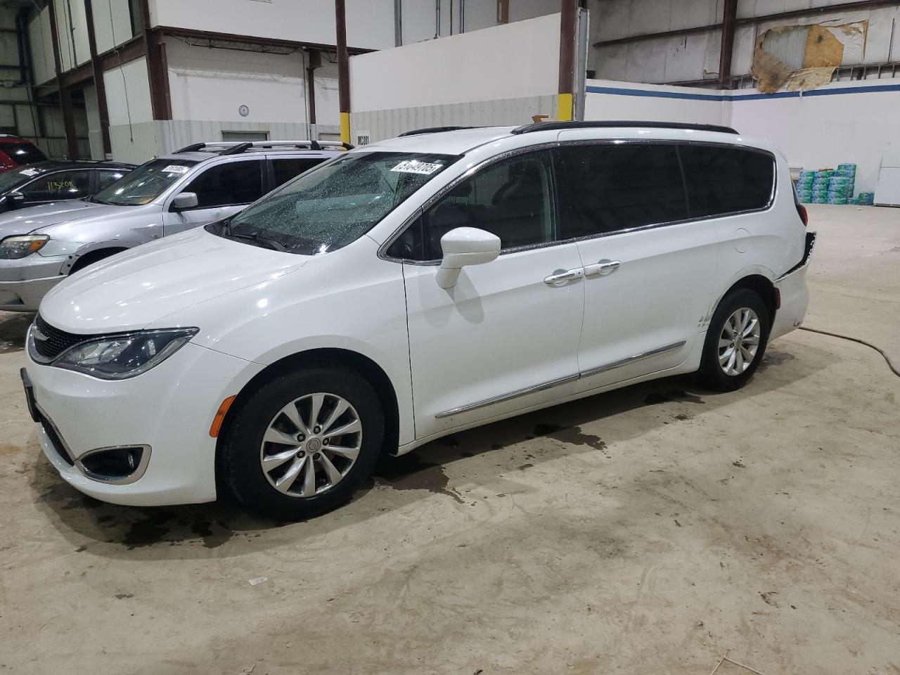 2017 Chrysler Pacifica Touring L за продажба в Lawrenceburg, KY - Rear End