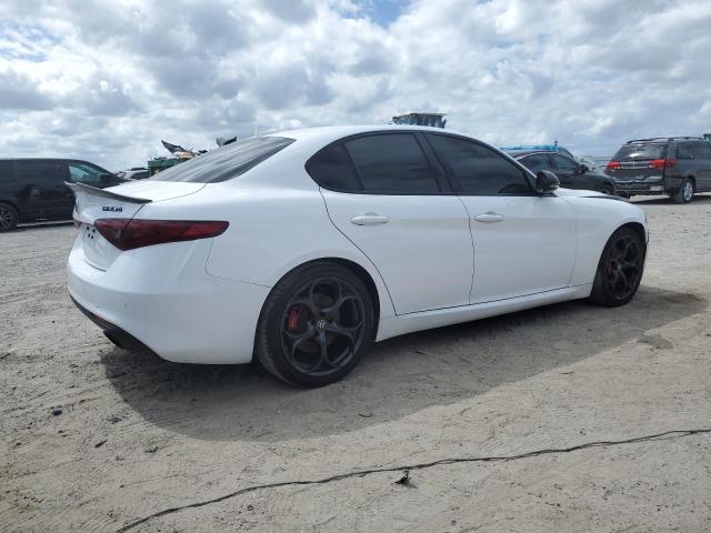  ALFA ROMEO GIULIA 2019 White