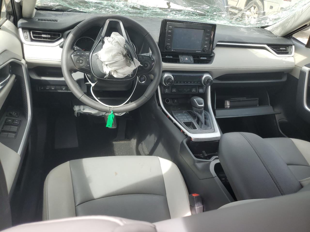 2t3a1rfv8nc306926 2T3A1RFV8NC306926 2022 Toyota Rav4 Xle Premium