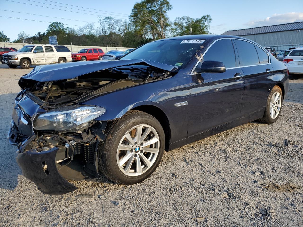 2015 Bmw 528 Xi продається в Chatham, VA - Front End
