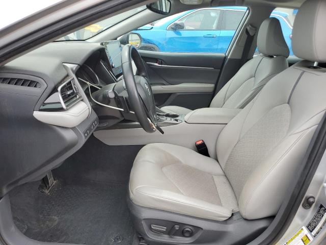  TOYOTA CAMRY 2022 Srebrny