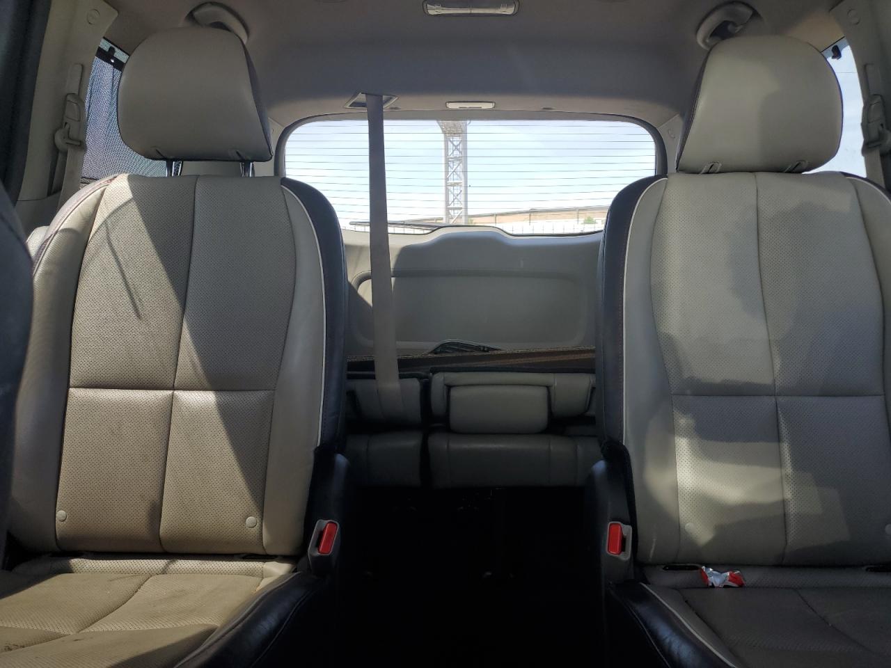 2018 Kia Sedona Lx VIN: KNDMB5C16J6373264 Lot: 53598725