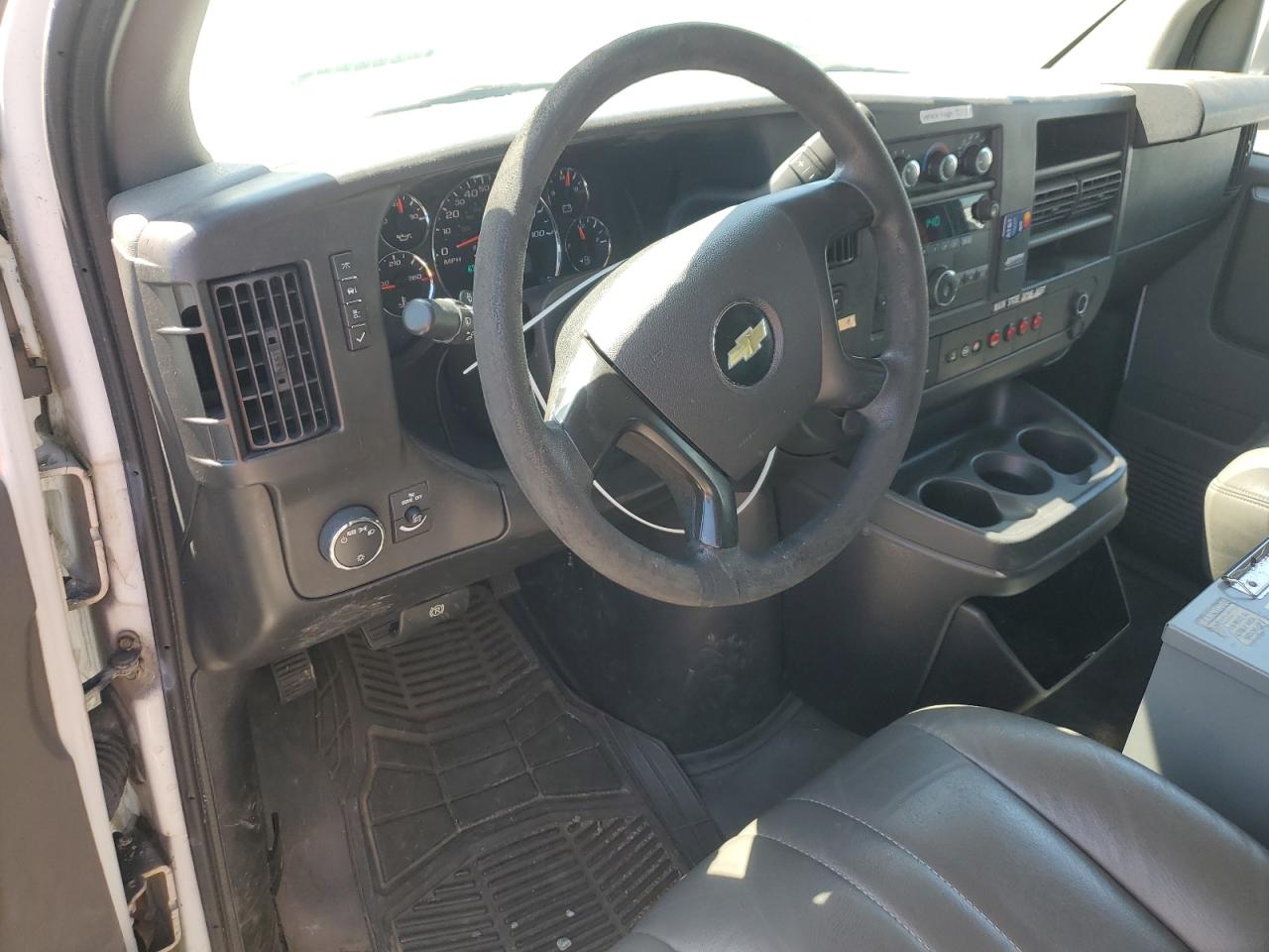 2014 Chevrolet Express G2500 VIN: 1GCWGFCB1E1126682 Lot: 52378575