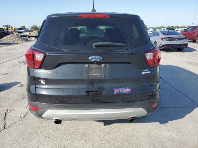  FORD ESCAPE 2019 Czarny