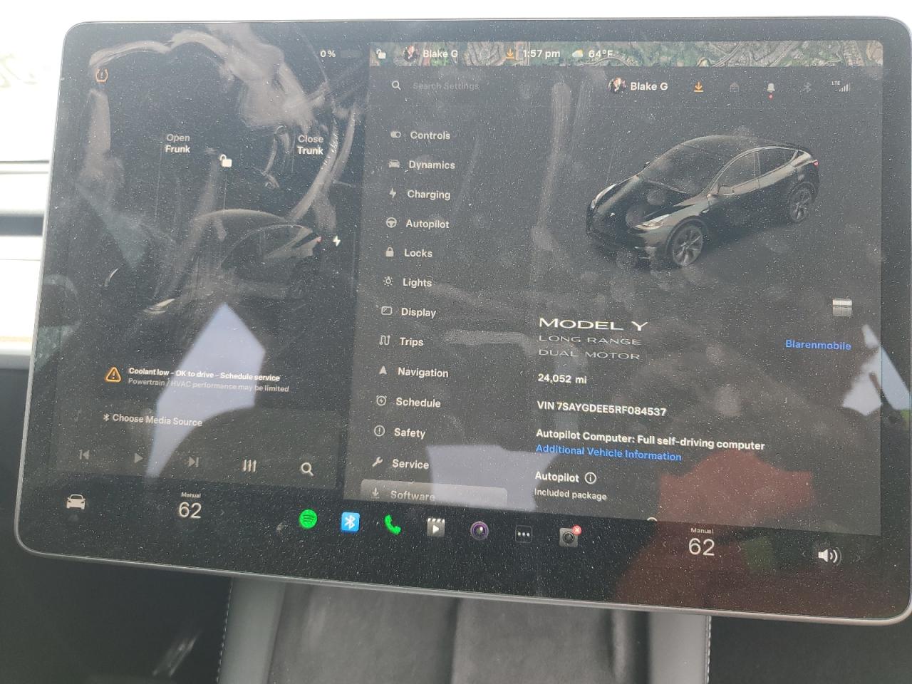 2024 Tesla Model Y VIN: 7SAYGDEE5RF084537 Lot: 54586585