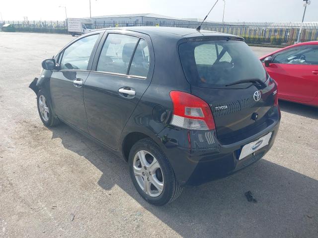 2010 TOYOTA YARIS TR V