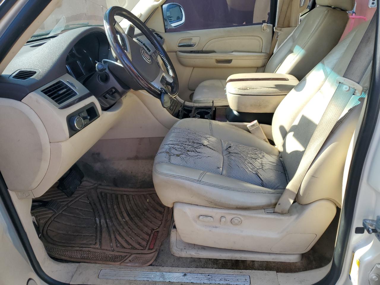 2007 Cadillac Escalade Luxury VIN: 1GYFK63887R245962 Lot: 52580555