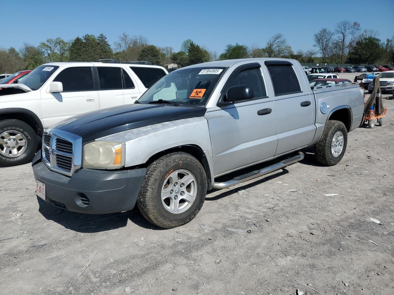 2005 Dodge Dakota Quad Slt იყიდება Madisonville-ში, TN - All Over