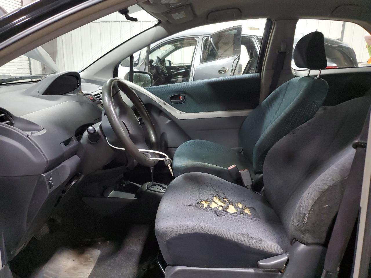 2008 Toyota Yaris VIN: JTDJT923185154206 Lot: 62456895