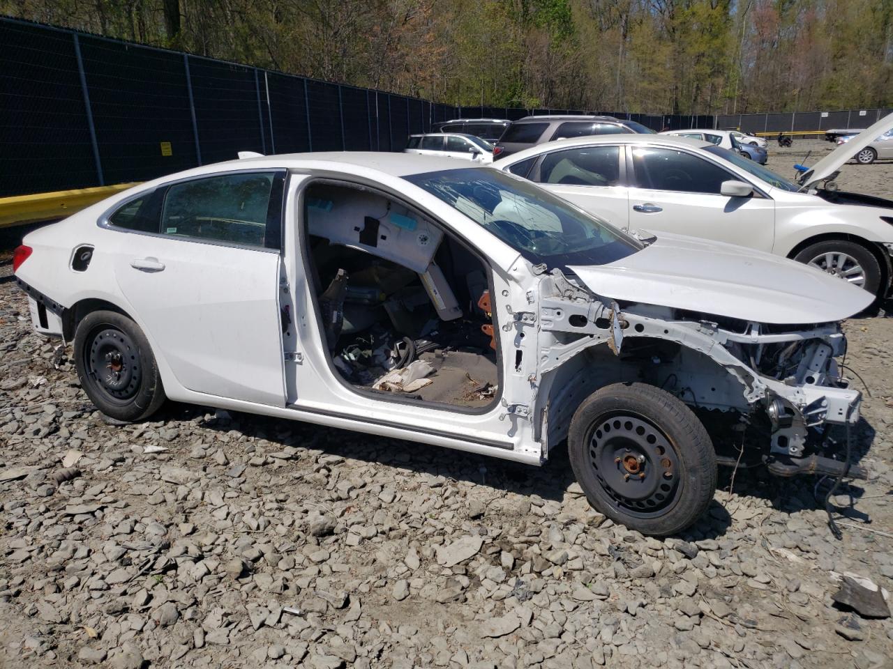 VIN: 1G1ZD5ST1JF253206 2018 CHEVROLET MALIBU