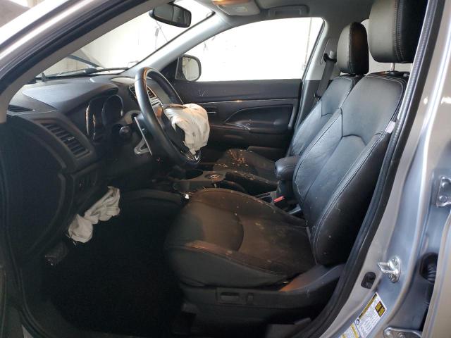  MITSUBISHI OUTLANDER 2017 Srebrny