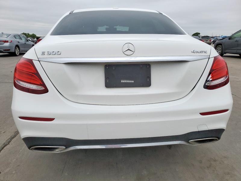  MERCEDES-BENZ E-CLASS 2019 Biały