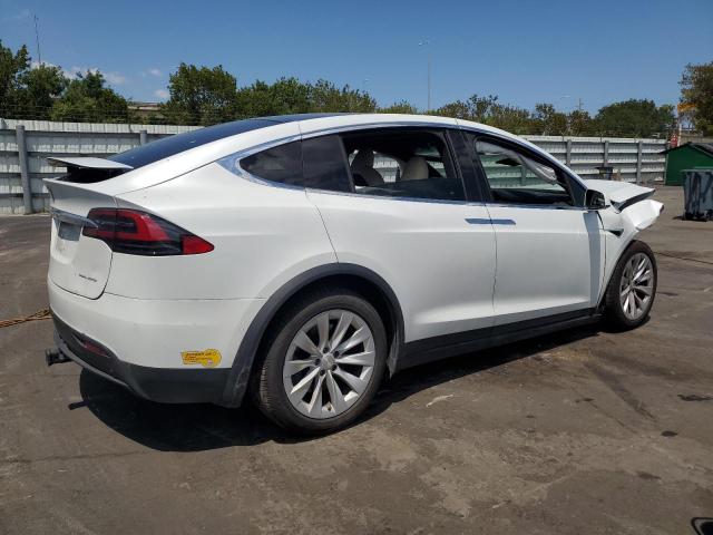  TESLA MODEL X 2020 Белый