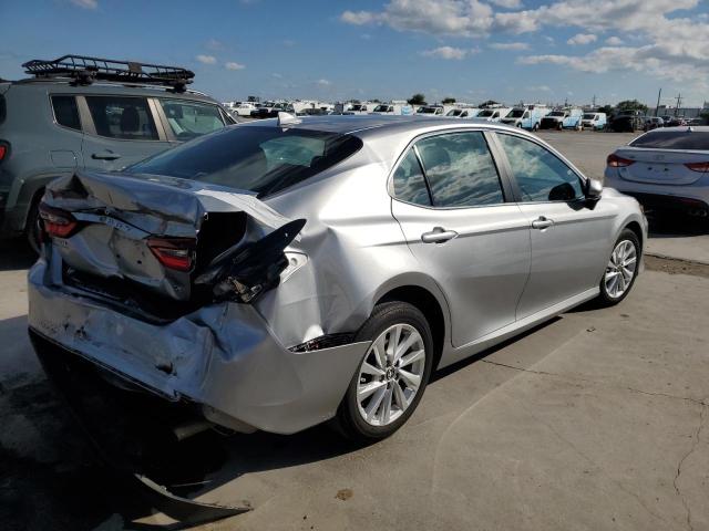  TOYOTA CAMRY 2023 Srebrny