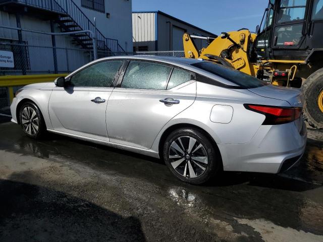  NISSAN ALTIMA 2022 Srebrny