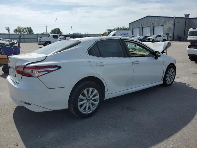  TOYOTA CAMRY 2019 Белый