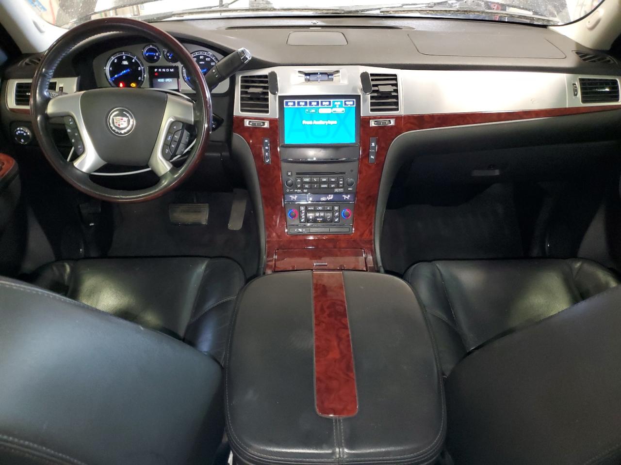2011 Cadillac Escalade Luxury VIN: 1GYS4BEF5BR338010 Lot: 53075885