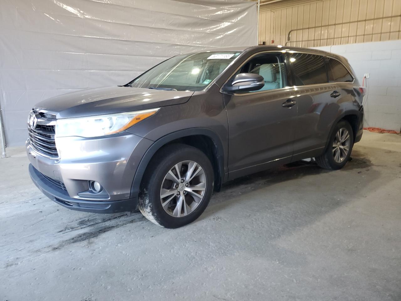 2015 Toyota Highlander Le zu verkaufen in Candia, NH - Rear End