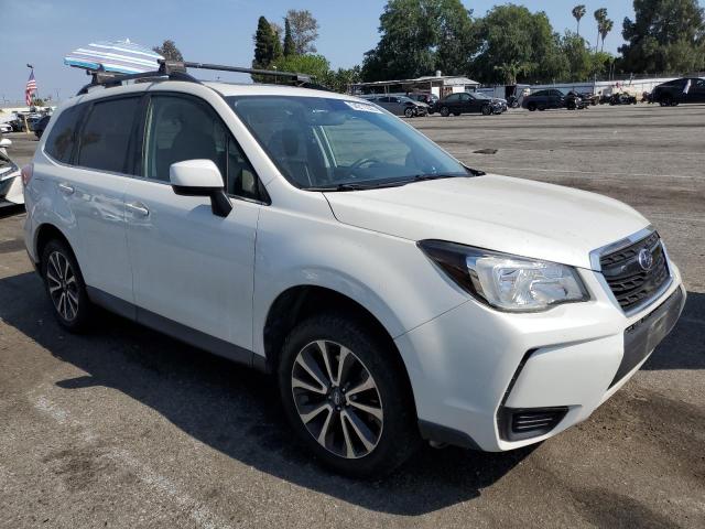  SUBARU FORESTER 2017 Білий