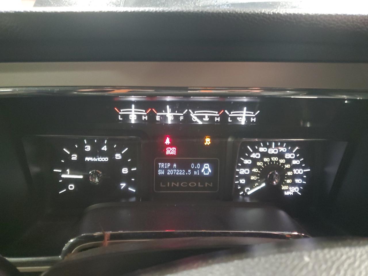 2010 Lincoln Navigator VIN: 5LMJJ2J51AEJ02332 Lot: 49774765