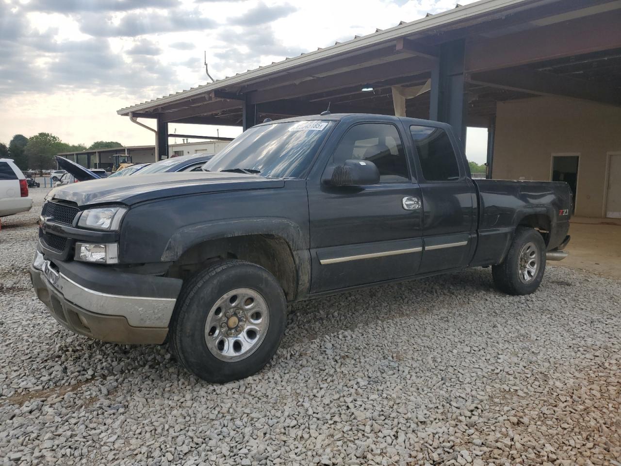 2005 Chevrolet Silverado K1500 for Sale in Tanner, AL - Rear End