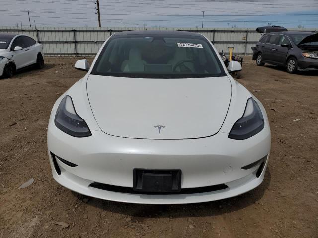 TESLA MODEL 3 2021 Biały