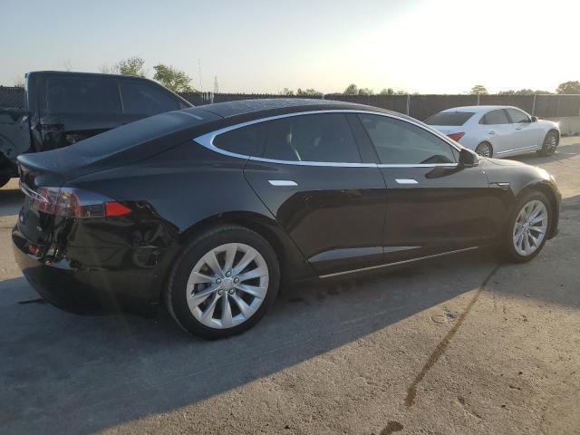  TESLA MODEL S 2016 Чорний