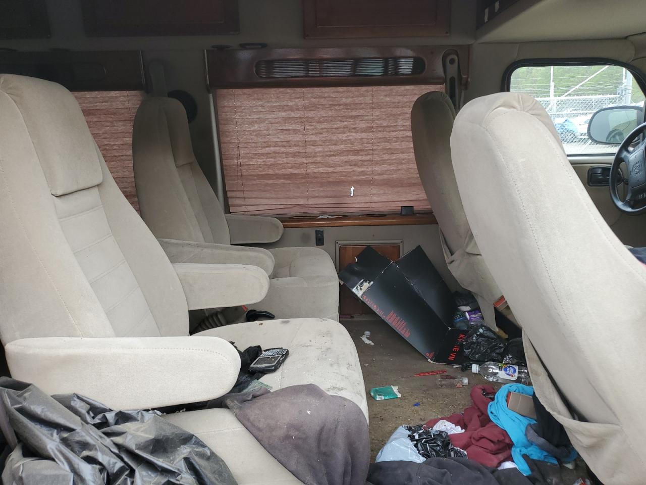 DODGE B SERIES 2002 2B6HB11Y92K146300 Photo 11