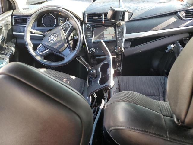 Sedans TOYOTA CAMRY 2017 Czerwony