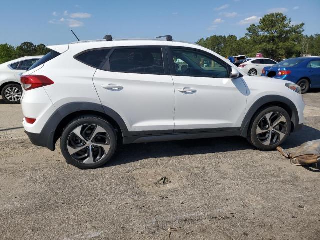  HYUNDAI TUCSON 2016 Белы