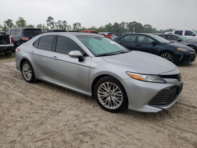  TOYOTA CAMRY 2018 Silver