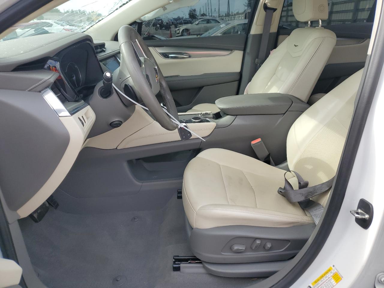 2022 Cadillac Xt5 Premium Luxury VIN: 1GYKNCRS1NZ102288 Lot: 53630155