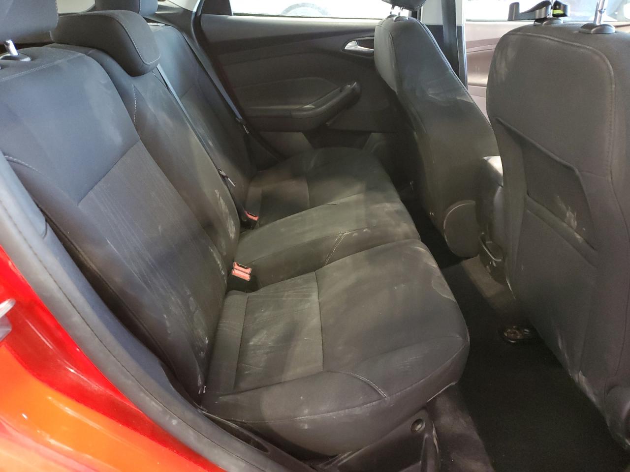 2016 Ford Focus Se VIN: 1FADP3K2XGL294289 Lot: 52801035