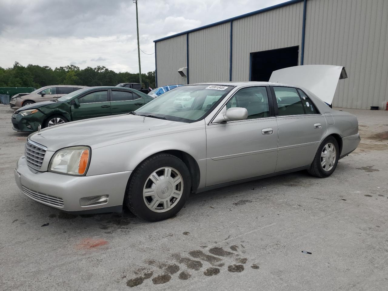 2005 Cadillac Deville للبيع في Apopka، FL - Rear End
