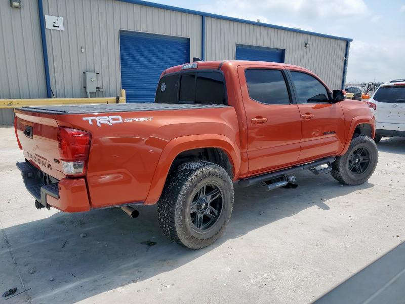 Pickups TOYOTA TACOMA 2016 Orange